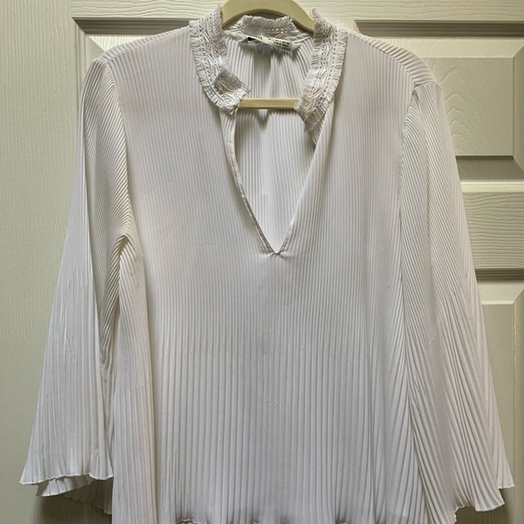 Zara pleated and lace blouse - Picture 1 of 2